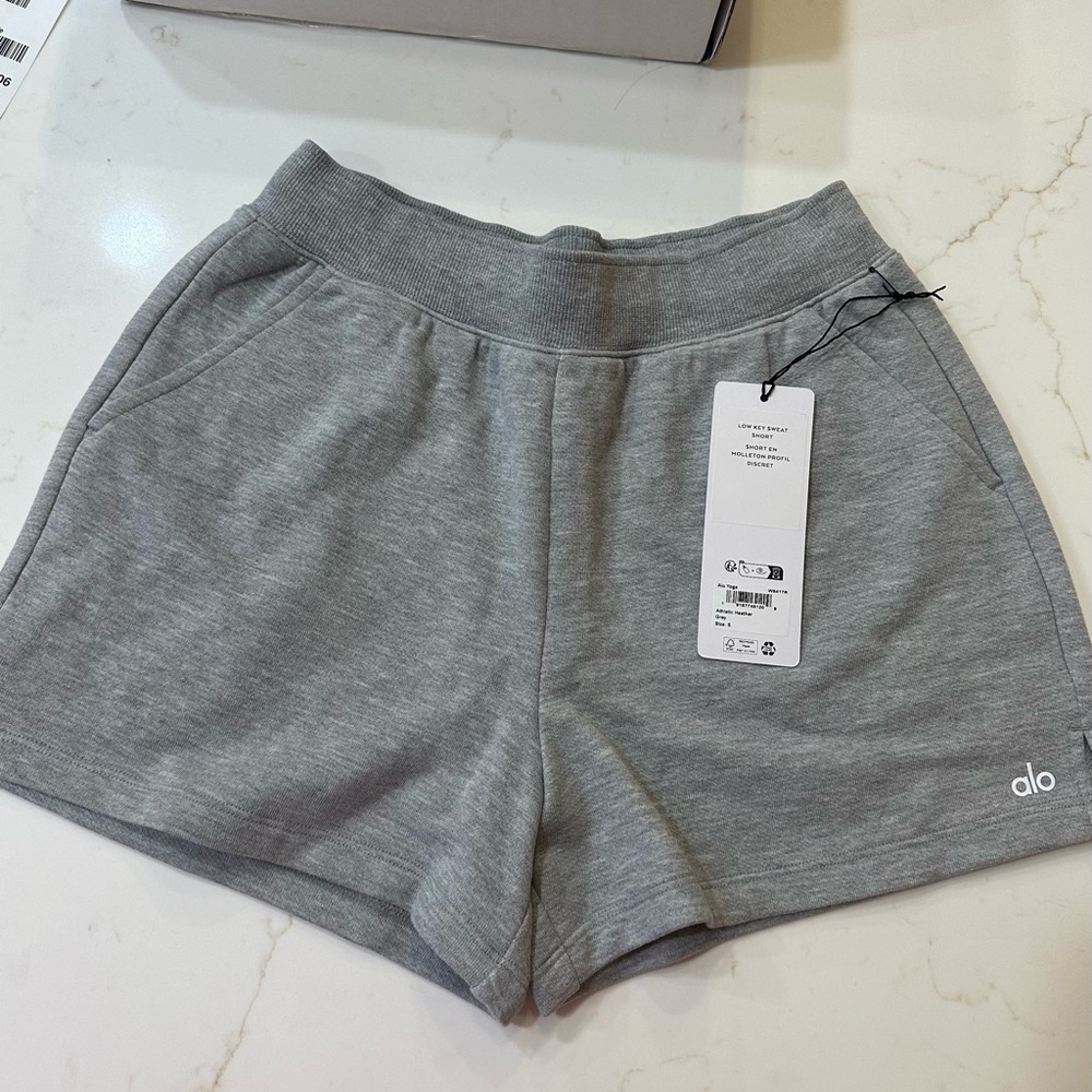 Alo Low Key Sweat Short - Small